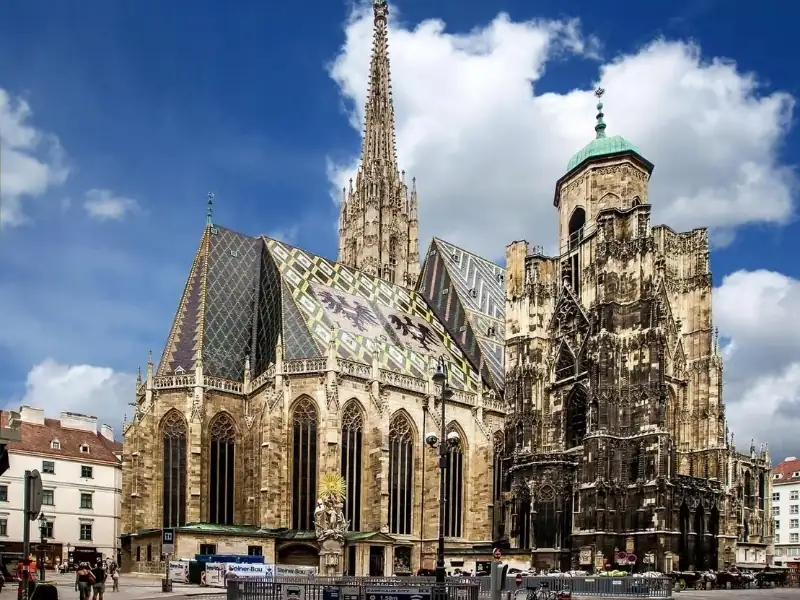 Viena: Visita Guiada A La Catedral De San Esteban Con Acceso Sin Colas